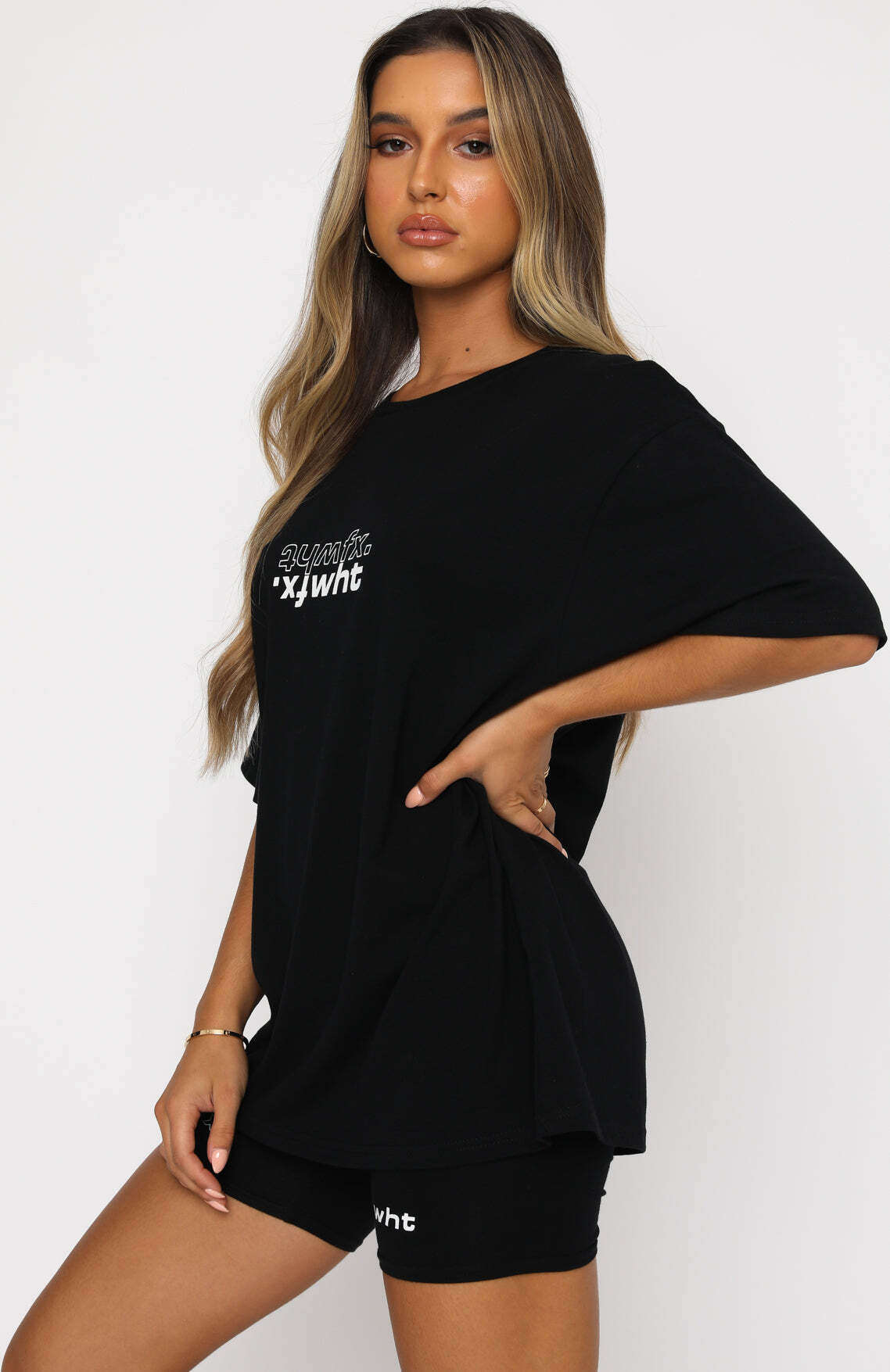 Catching Feelings Oversized Graphic Tee - Black | Women's T-Shirt